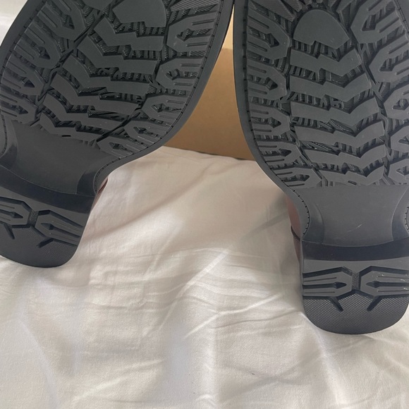 New in the box Arkbird boots - Picture 10 of 13